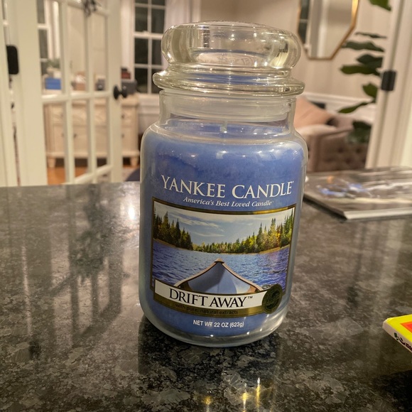 NEW RARE Yankee Candle scent ‘Drift Away’